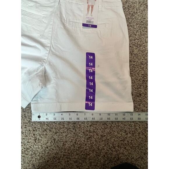 Gloria Vanderbilt Women's Chino Shorts, NWT, Size 14, White, Cotton, 5" inseam - Picture 7 of 8